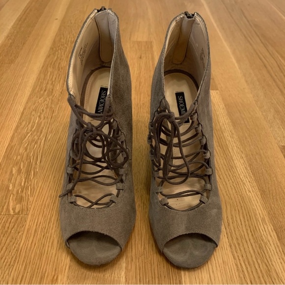 Shoemint gray lace up wedge Rare - Picture 4 of 5
